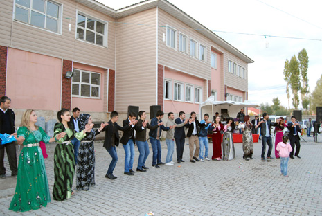 Yüksekova Düğünleri (20-21) Ekim 2012 24