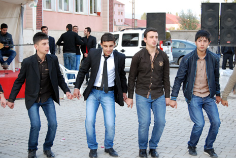 Yüksekova Düğünleri (20-21) Ekim 2012 27