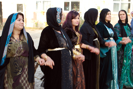 Yüksekova Düğünleri (20-21) Ekim 2012 44