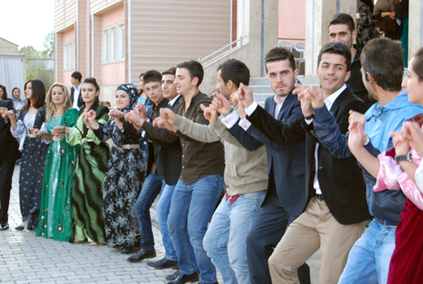 Yüksekova Düğünleri (20-21) Ekim 2012 52