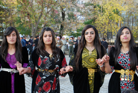 Yüksekova Düğünleri (20-21) Ekim 2012 59
