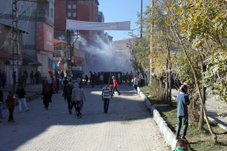 Yüksekova Savaş Alanına Döndü 13