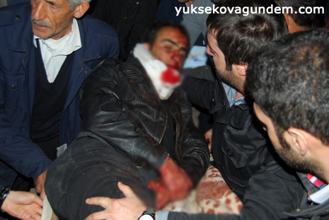 Yüksekova'da Kaza 4 Kişi Yaralandı 6
