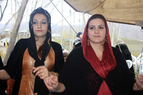 Düzenci Ailesinin Mutlu Günü 13