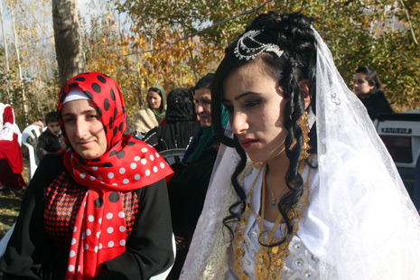 Düzenci Ailesinin Mutlu Günü 60