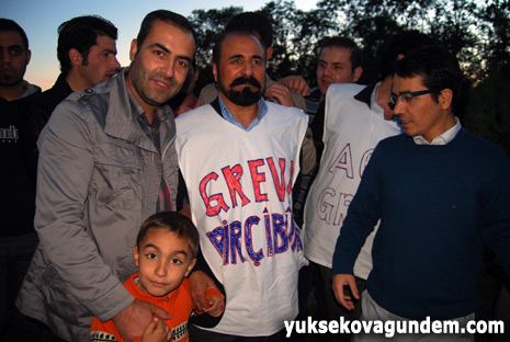 ŞIVAN PERWER AÇLIK GREVİN'DE 9