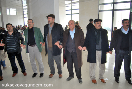 İke Ailesi'nin Mutlu Günü 15
