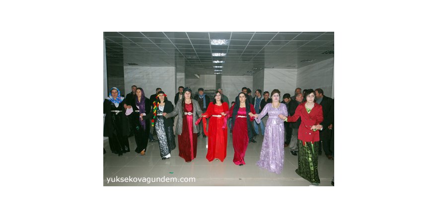 İke Ailesi'nin Mutlu Günü