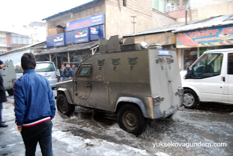 Yüksekova'da Kısa ÜSreli Gerginlik 2