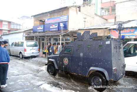 Yüksekova'da Kısa ÜSreli Gerginlik 3