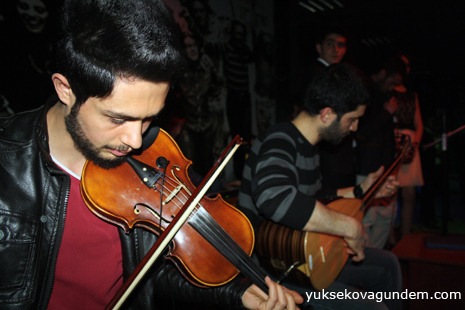 Yüksekova Dershanesi Moral Depoladı 13