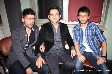 Yüksekova Dershanesi Moral Depoladı 33