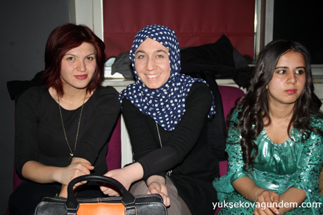 Yüksekova Dershanesi Moral Depoladı 8