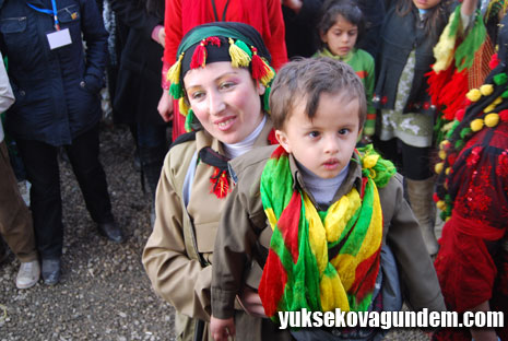 Fotoğraflarla Gever Newrozu 49