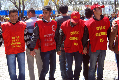 Yüksekova'da 1 Mayıs 12