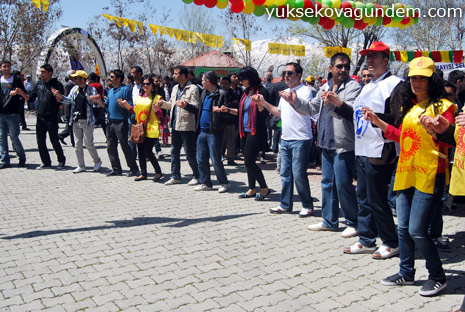 Yüksekova'da 1 Mayıs 14