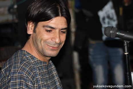 Hivron Yüksekova'da hayranlarıyla buluştu 60