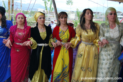 Yüksekova Düğünleri (11-12) Mayıs 2013 103