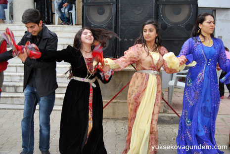 Yüksekova Düğünleri (11-12) Mayıs 2013 46