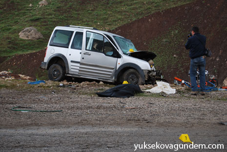Yüksekova'da Kaza 2 Ölü 6