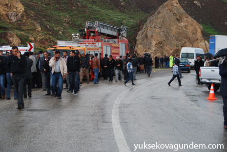 Yüksekova'da Kaza 2 Ölü 9