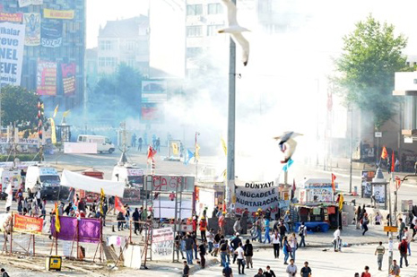 Taksim'e polis baskınından ilk kareler 2