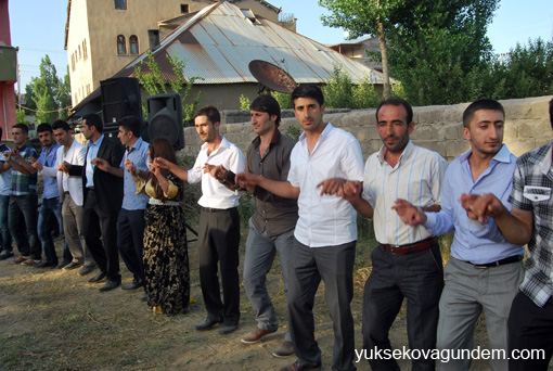 Akça Ailesinin Mutlu Günü 21