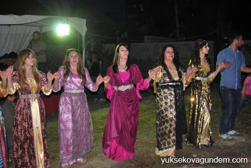Akça Ailesinin Mutlu Günü 64