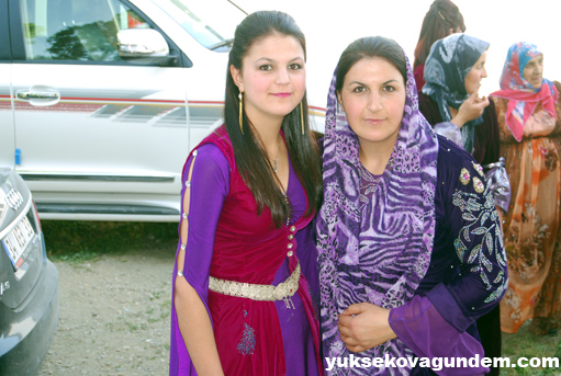Düzenci Ailesinin Mutlu Günü 100