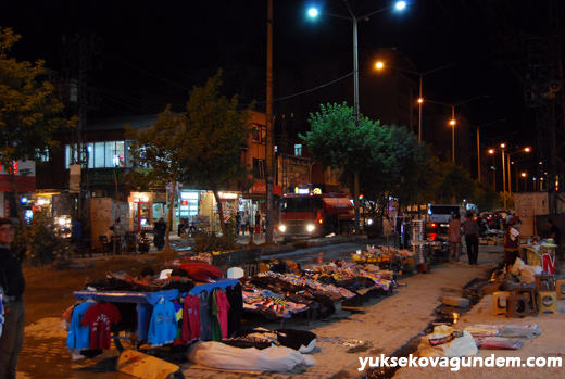Yüksekova'da Bayram Arifesi 1