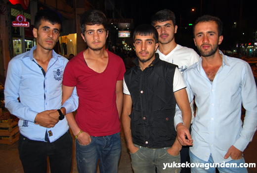 Yüksekova'da Bayram Arifesi 10