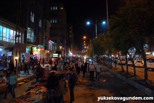 Yüksekova'da Bayram Arifesi 16