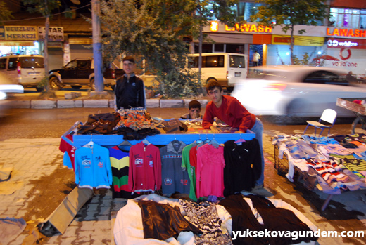 Yüksekova'da Bayram Arifesi 2