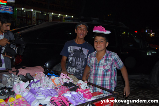 Yüksekova'da Bayram Arifesi 22