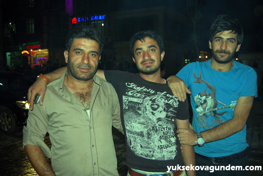 Yüksekova'da Bayram Arifesi 23