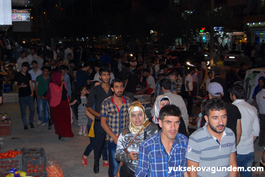 Yüksekova'da Bayram Arifesi 3