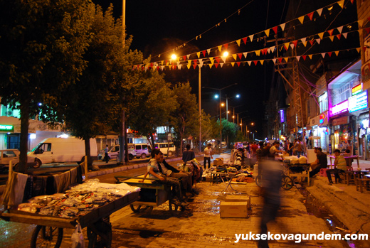 Yüksekova'da Bayram Arifesi 39
