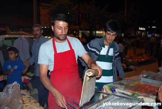 Yüksekova'da Bayram Arifesi 42