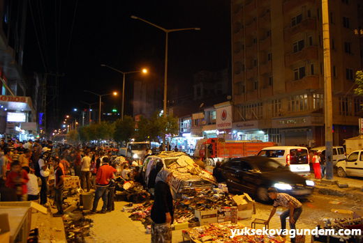 Yüksekova'da Bayram Arifesi 9