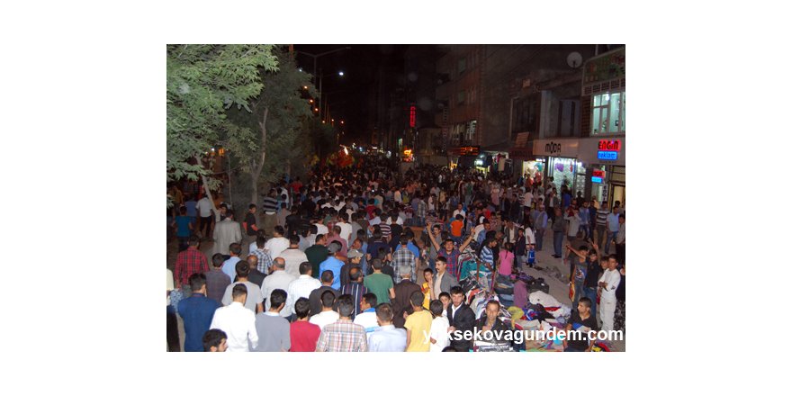 Buldan Yüksekova'da Halka Seslendi