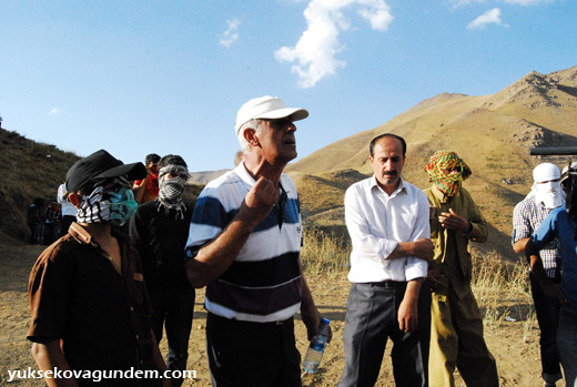 Rahmo'da kitleye müdahale: 2 yaralı 18