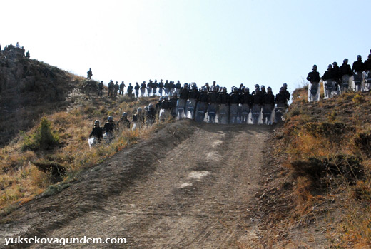 Rahmo'da kitleye müdahale: 2 yaralı 36