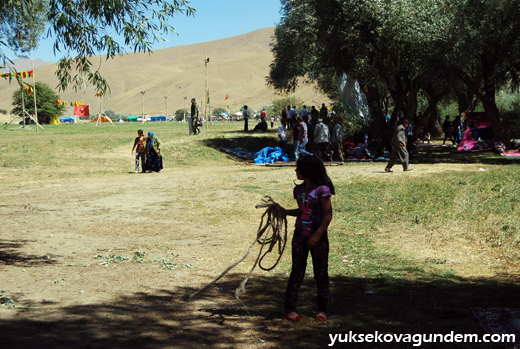 Halk Festival Alanına Akın Ediyor 16