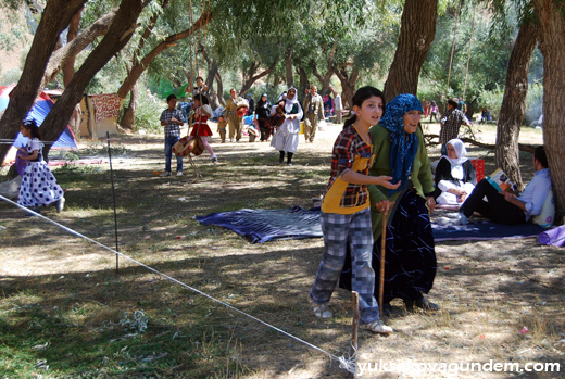 Halk Festival Alanına Akın Ediyor 24