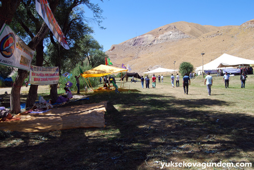 Halk Festival Alanına Akın Ediyor 9