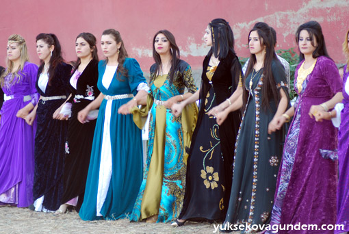 Karataş Ailesinin Mutlu Günü 104
