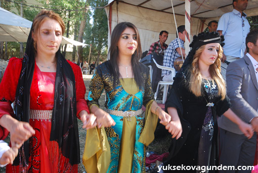Karataş Ailesinin Mutlu Günü 143