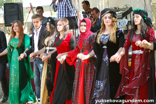 Karataş Ailesinin Mutlu Günü 29