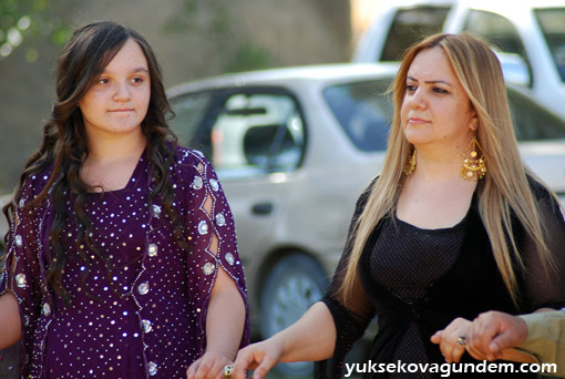 Karataş Ailesinin Mutlu Günü 50