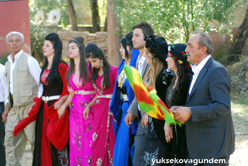 Karataş Ailesinin Mutlu Günü 57